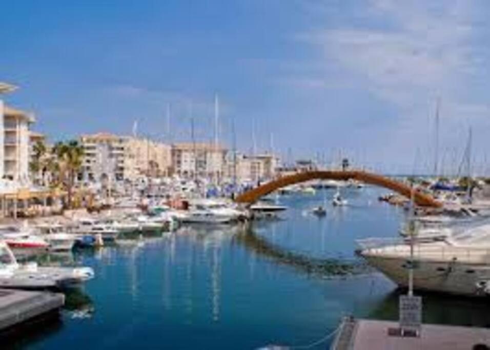Votre Sejour Cosy A Frejus! Apartman Kültér fotó