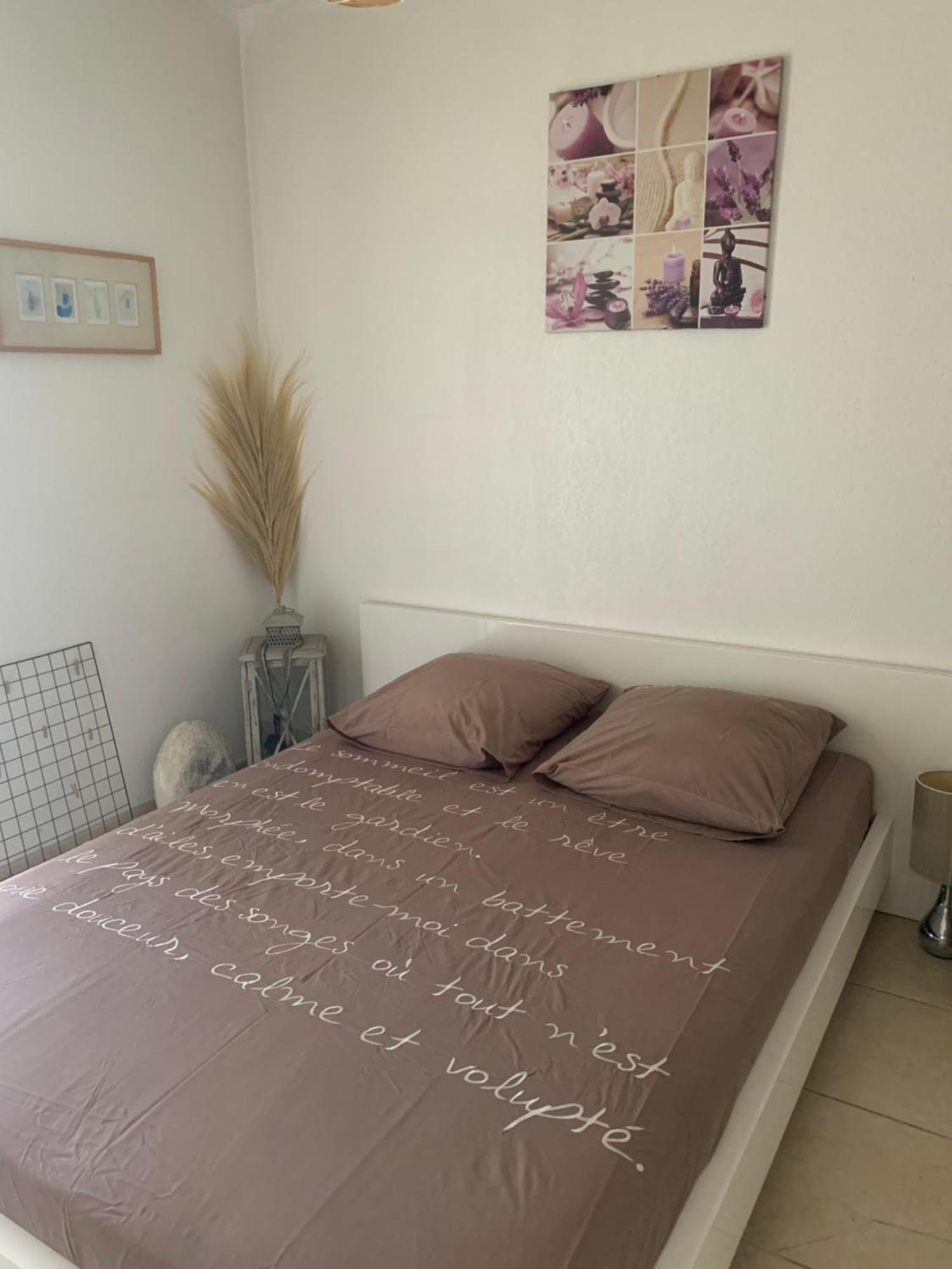 Votre Sejour Cosy A Frejus! Apartman Kültér fotó